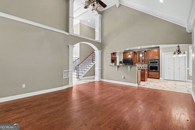 760 Links View Drive, Sugar Hill, GA 30518