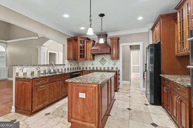 760 Links View Drive, Sugar Hill, GA 30518