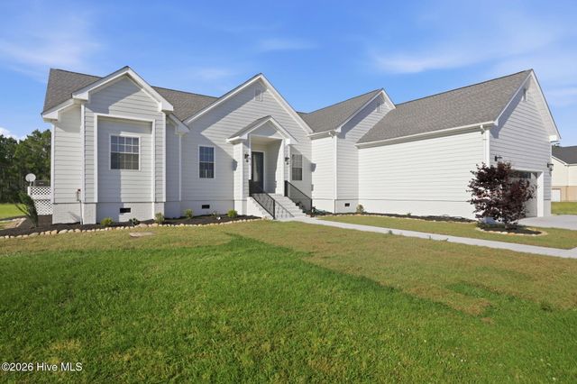 117 E Dowry Creek, Belhaven, NC 27810