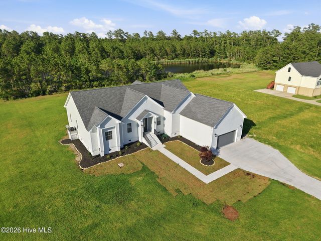 117 E Dowry Creek, Belhaven, NC 27810