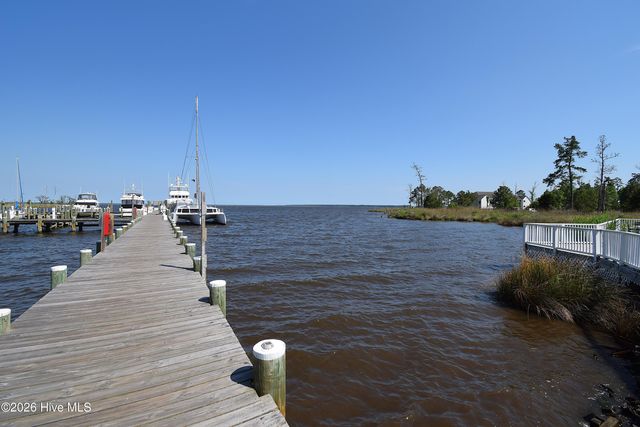 117 E Dowry Creek, Belhaven, NC 27810