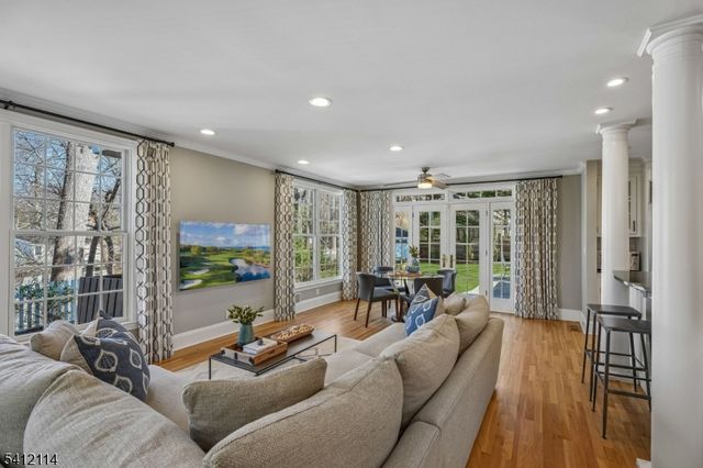 30 Colonial Way, Millburn Twp., NJ 07078