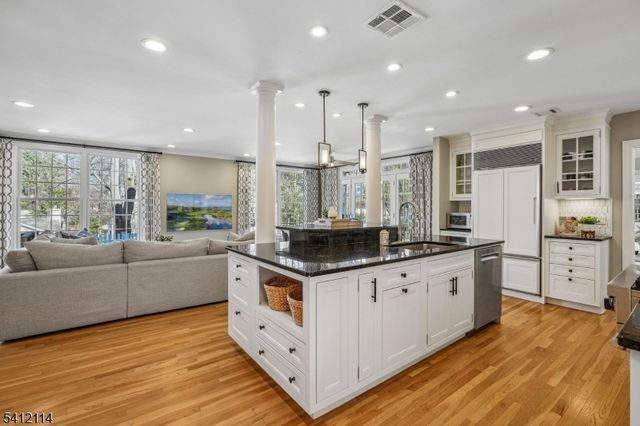 30 Colonial Way, Millburn Twp., NJ 07078