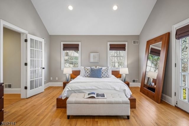 30 Colonial Way, Millburn Twp., NJ 07078