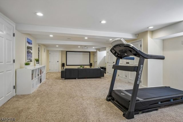 30 Colonial Way, Millburn Twp., NJ 07078