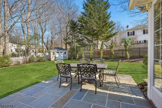 30 Colonial Way, Millburn Twp., NJ 07078