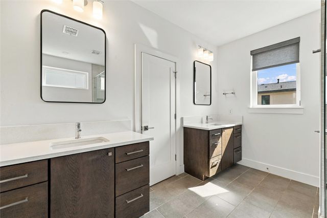 5006 Pecan Springs RD 7, Austin, TX 78723