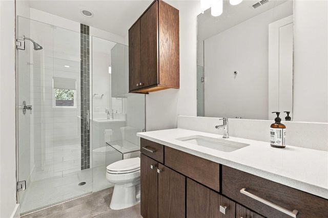 5006 Pecan Springs RD 7, Austin, TX 78723