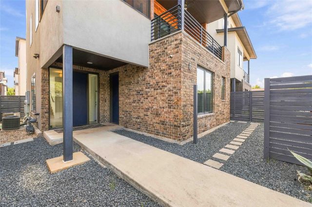 5006 Pecan Springs RD 7, Austin, TX 78723