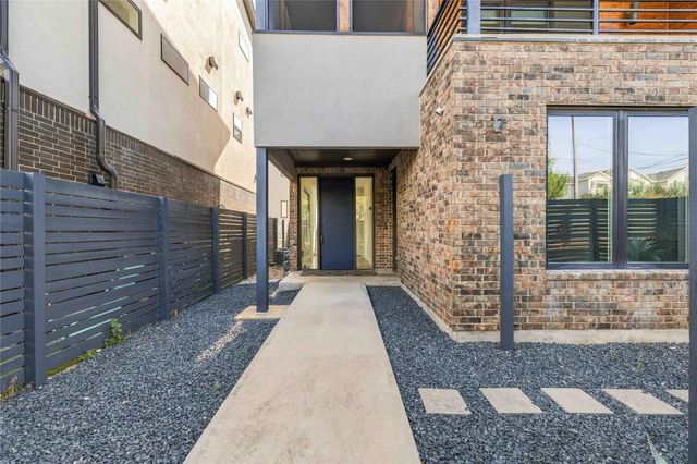 5006 Pecan Springs RD 7, Austin, TX 78723
