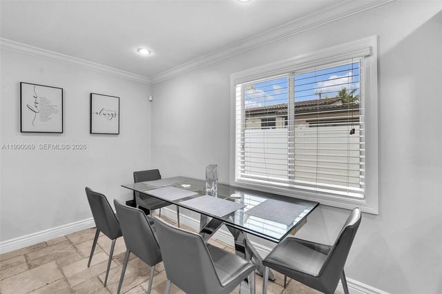 851 Bluebird Ave, Miami Springs, FL 33166