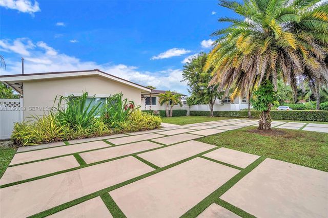 851 Bluebird Ave, Miami Springs, FL 33166