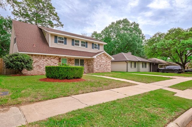 23126 Bayleaf Drive, Spring, TX 77373