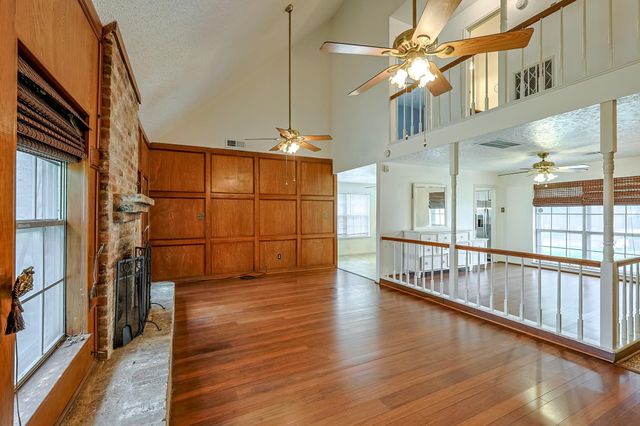 23126 Bayleaf Drive, Spring, TX 77373