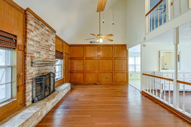 23126 Bayleaf Drive, Spring, TX 77373