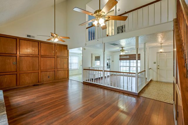 23126 Bayleaf Drive, Spring, TX 77373