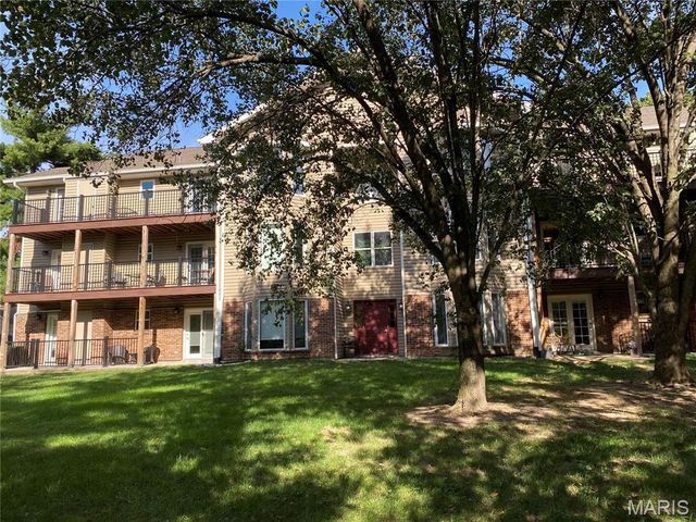 4501 Eli Drive I, St Louis, MO 63128