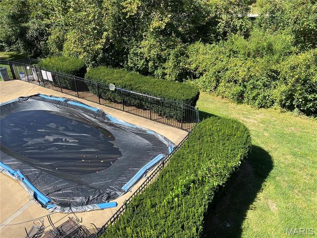 4501 Eli Drive I, St Louis, MO 63128