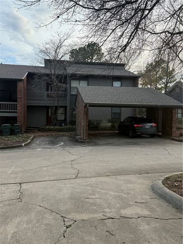 2723 Joyce Boulevard, Fayetteville, AR 72703