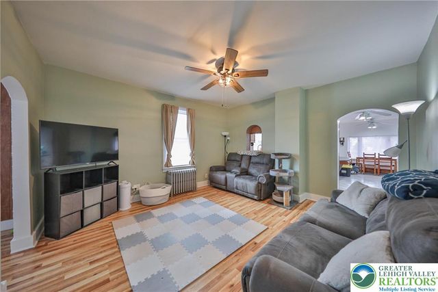 1138 Loxley Lane, Salisbury Twp, PA 18103