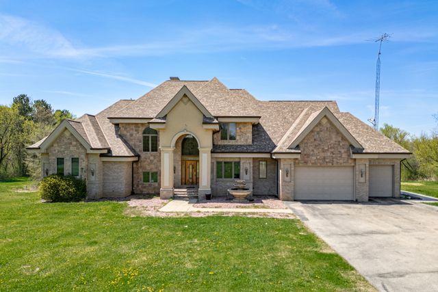 15215 WHITE SCHOOL Road, Roscoe, IL 61073