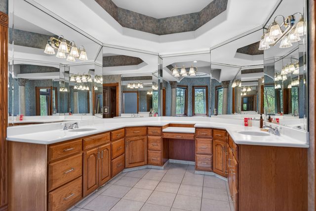 15215 WHITE SCHOOL Road, Roscoe, IL 61073