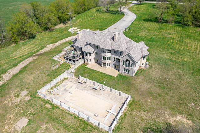 15215 WHITE SCHOOL Road, Roscoe, IL 61073