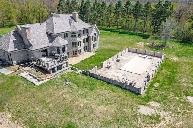 15215 WHITE SCHOOL Road, Roscoe, IL 61073