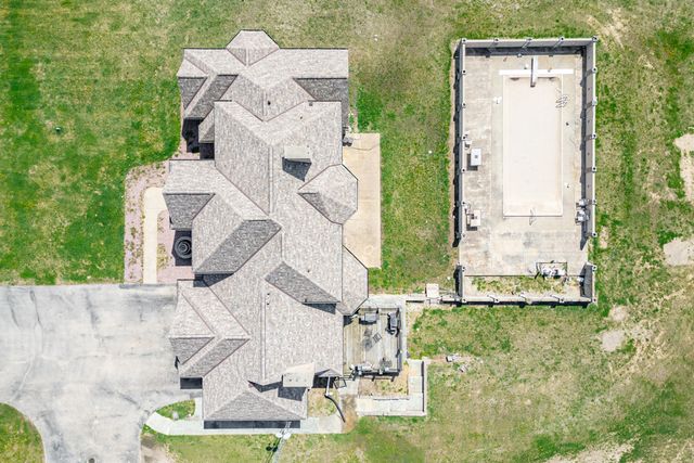15215 WHITE SCHOOL Road, Roscoe, IL 61073