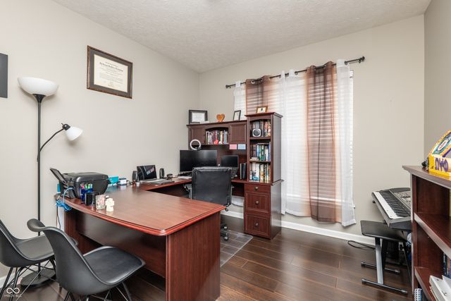 1826 Ballyganner Drive, Avon, IN 46123