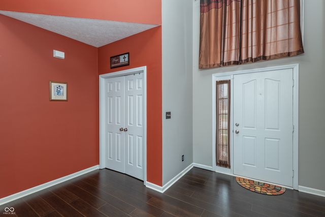 1826 Ballyganner Drive, Avon, IN 46123