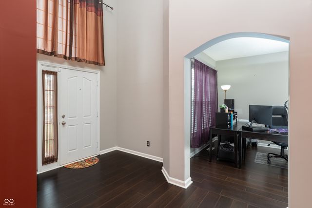 1826 Ballyganner Drive, Avon, IN 46123