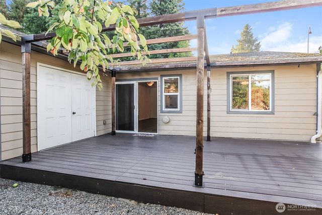 3311 New Hope Circle, Bremerton, WA 98312