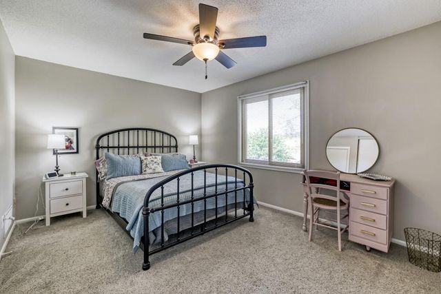 15319 40th Avenue N, Plymouth, MN 55446