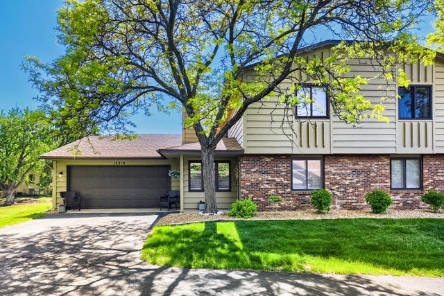 15319 40th Avenue N, Plymouth, MN 55446