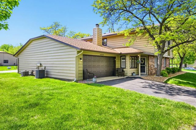15319 40th Avenue N, Plymouth, MN 55446