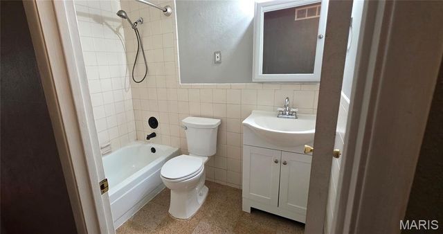 45 Cedar Brook Drive, Pacific, MO 63069