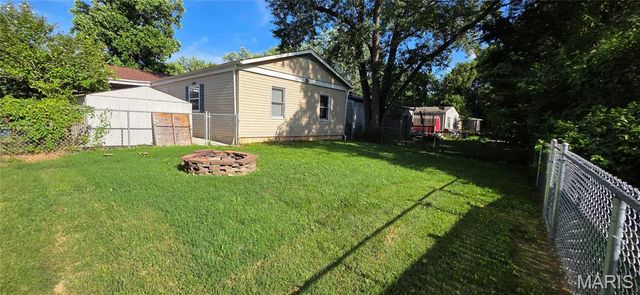45 Cedar Brook Drive, Pacific, MO 63069
