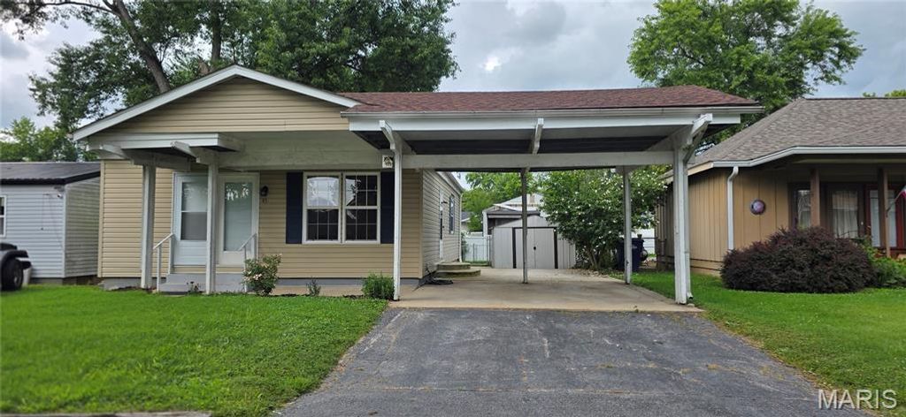 45 Cedar Brook Drive, Pacific, MO 63069