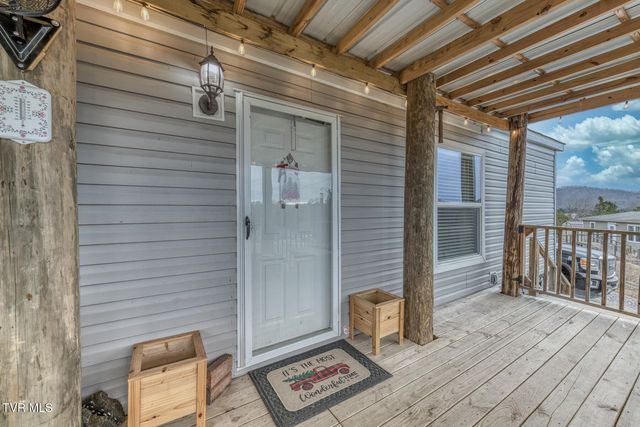 195 North Fork Branch Road, Rogersville, TN 37857