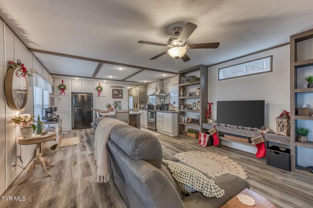 195 North Fork Branch Road, Rogersville, TN 37857