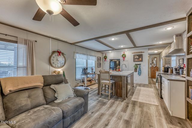 195 North Fork Branch Road, Rogersville, TN 37857