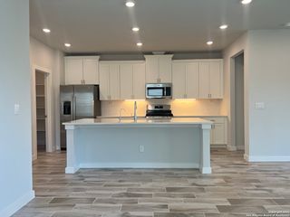 760 Fort Leonard, San Antonio, TX 78245