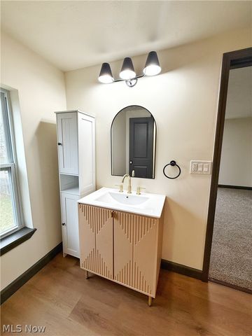 416 Bronson Street, Medina, OH 44256