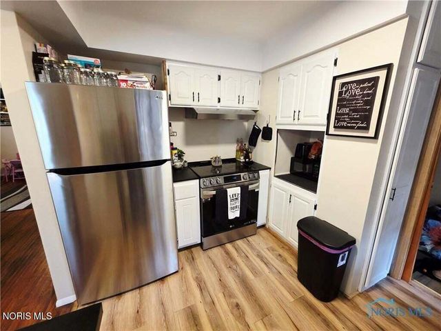 1654 Charmaine Drive, Toledo, OH 43614