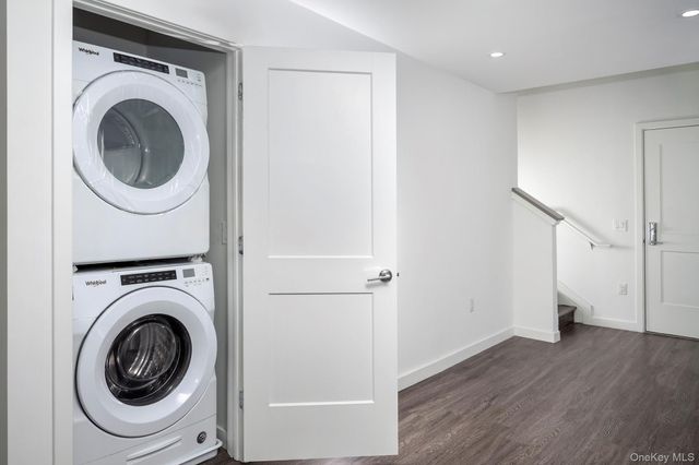 119 Searing Avenue PHS410, Mineola, NY 11501