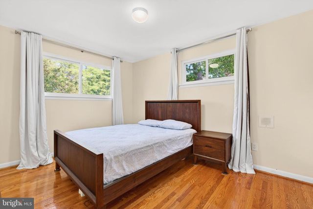 914 KENBROOK CT, Silver Spring, MD 20902