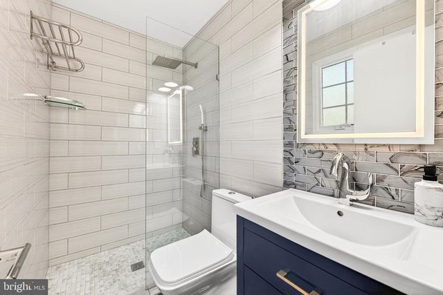 914 KENBROOK CT, Silver Spring, MD 20902
