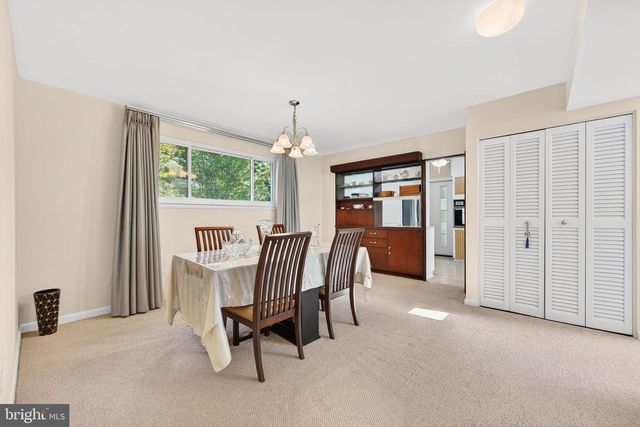 914 KENBROOK CT, Silver Spring, MD 20902