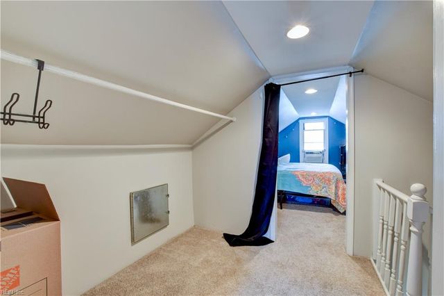 1717 Sparrow RD, Chesapeake, VA 23320